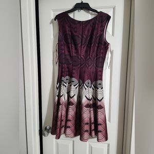 Cranberry formal dress, size 8, worn once to Christmas party, No rips or stains